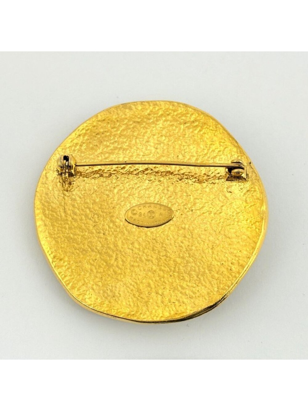 Chanel CC Logo Brooch Round Gold Plated - Picture 2 of 6